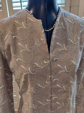 WH/BM Dressy Very Pale Brown Embroidered Light Jacket Size Small *NWOT*
